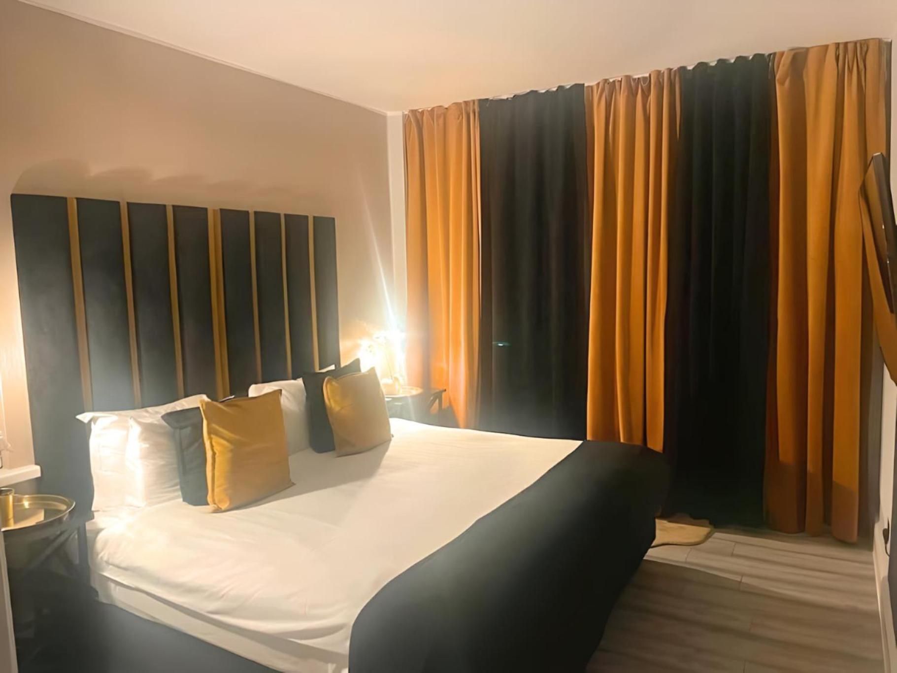 *Luxury 9Ine Lush Jacuzzi Apartment & Balcony* Birmingham Exteriör bild