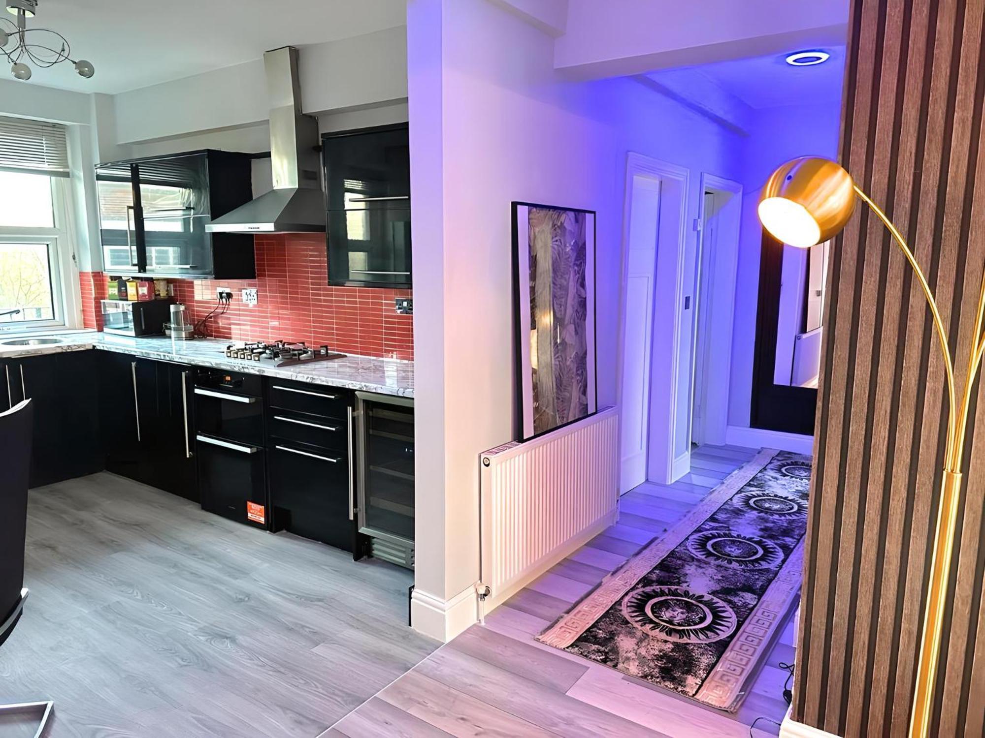*Luxury 9Ine Lush Jacuzzi Apartment & Balcony* Birmingham Exteriör bild